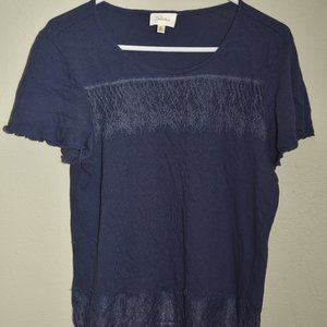 Blue short-sleeve blouse with lace